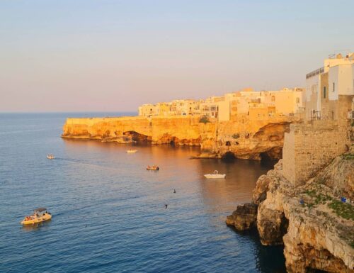 VISITARE POLIGNANO A MARE COI BAMBINI