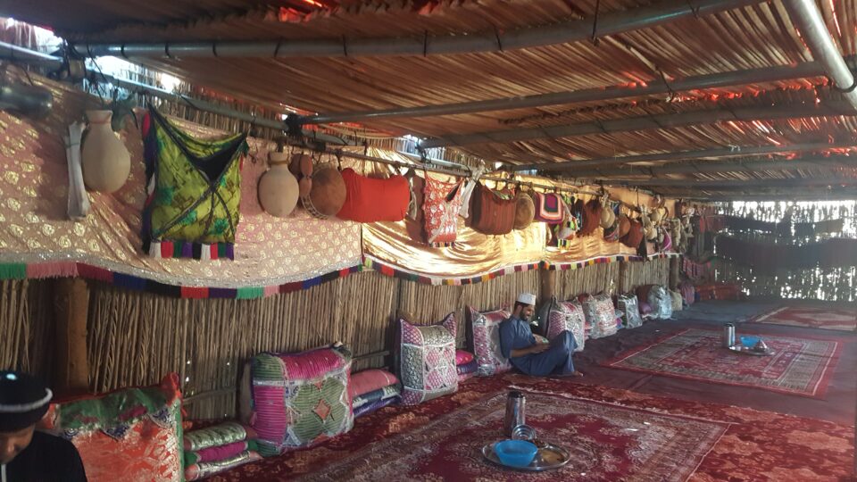 Visita ad una tenda berbera nel deserto